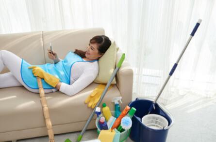 Three Mistakes To Avoid When Mopping Your Home